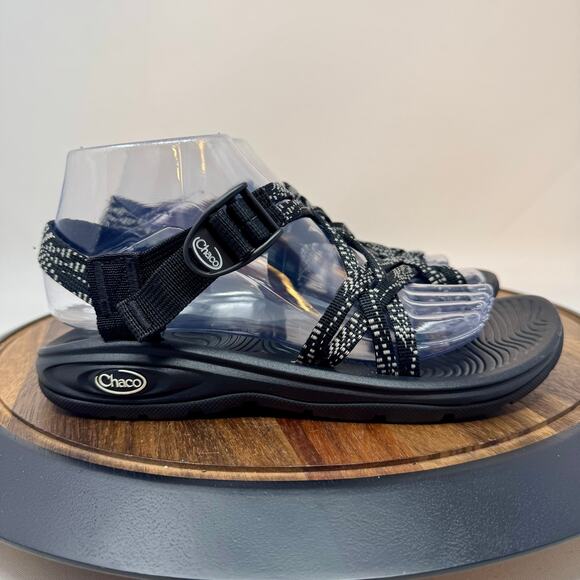 Chaco Z-Volv X2 Strappy Black Adjustable Sandal J106664 Women's 8 - Picture 1 of 10